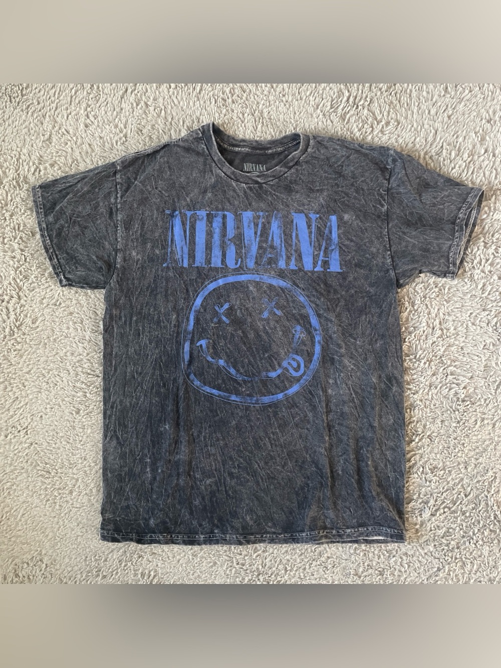 Nirvana black and blue acid wash band t- shirt smiley face logo Size Large Men’s